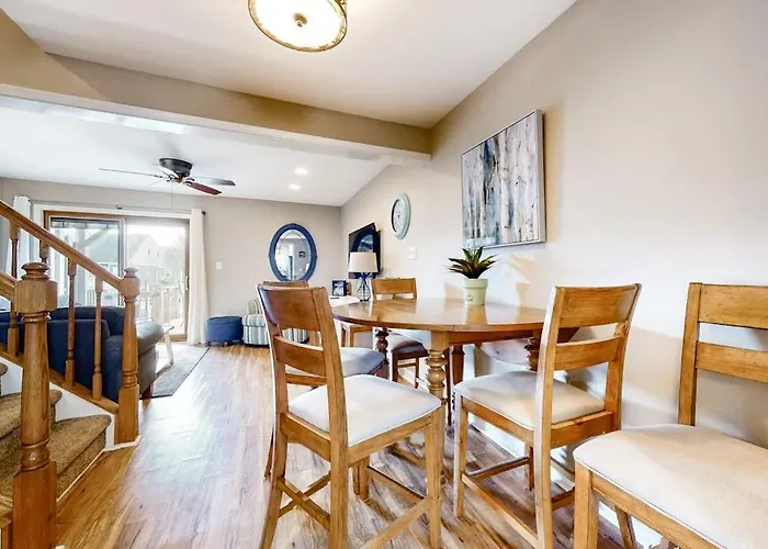 Bayfront Beauty At Mallard Landing *